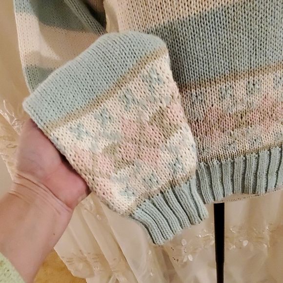 Vtg Liz Claiborne sweater - Picture 6 of 8